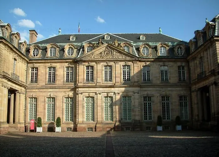 ベッド・アンド・ブレックファスト La Aux Hirondelles 3*